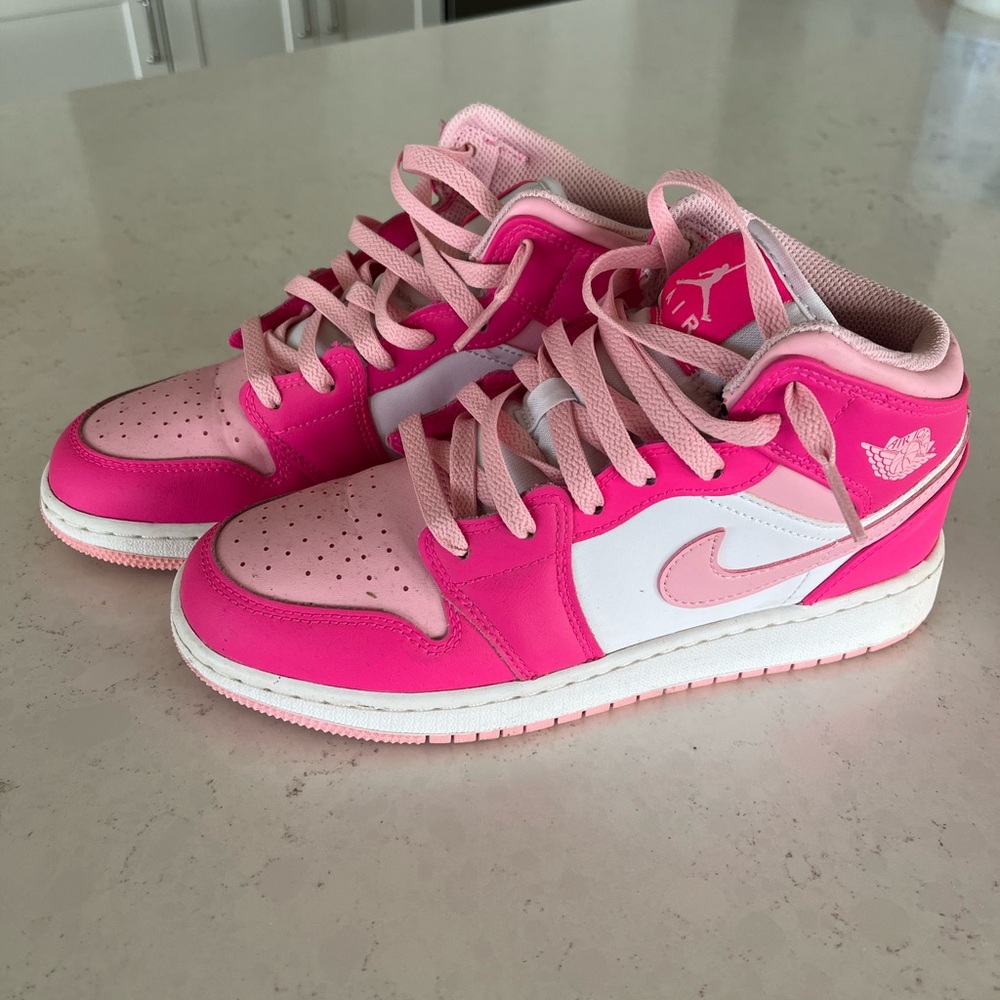 High top Air Jordans NWOT
